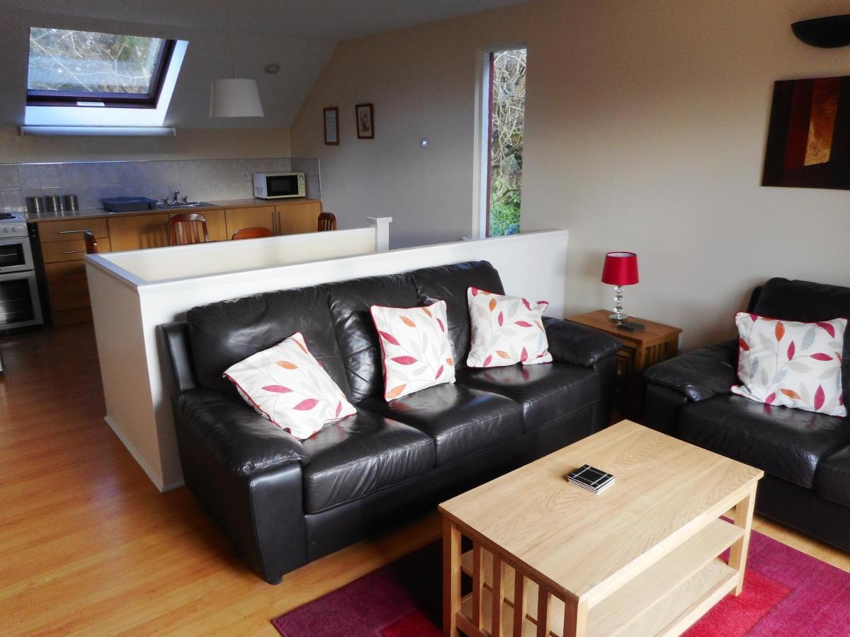 Oak Lodge Llanteg Extérieur photo