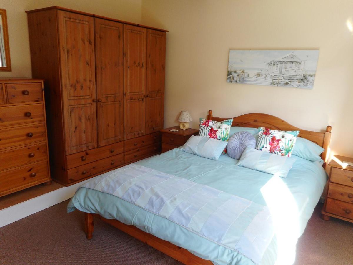 Oak Lodge Llanteg Extérieur photo